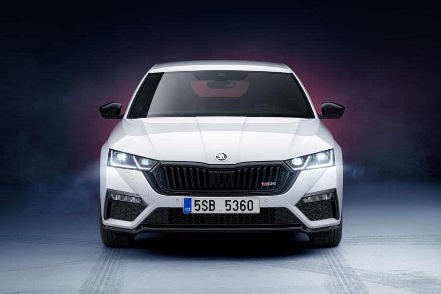  Skoda Octavia RS iV 2020 года  (WW) (фото 19 из 40)